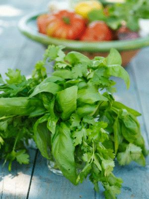 三款芹菜减肥餐 快速抹平小肚腩