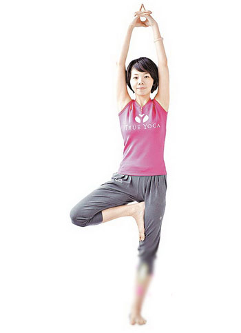 减肥瑜伽瘦下半身