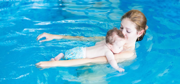 简单的瑜伽瘦腿动作 见效快(图)