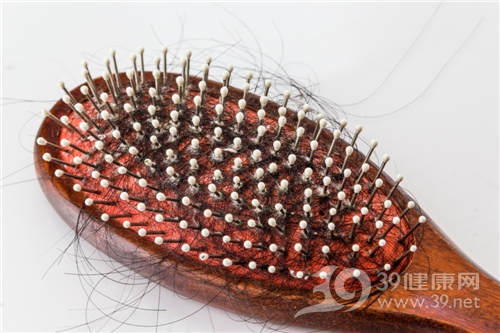 缓解都市女性脱发5种办法