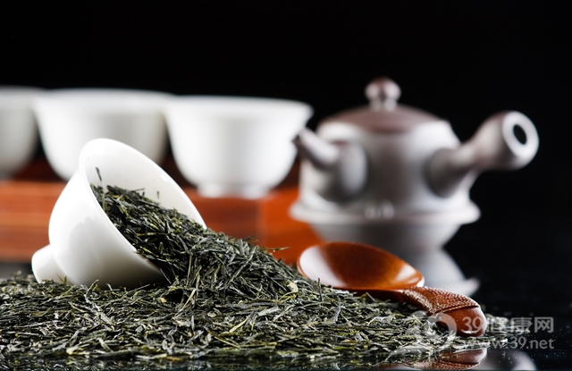 燃脂乌龙茶 5大茶饮击退肚腩