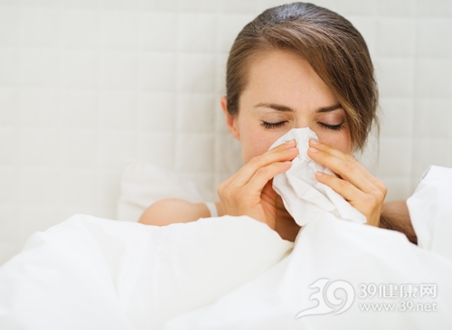青年 女 生病 感冒 鼻炎 过敏 纸巾_17539062_xxl