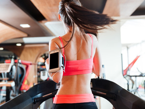 体态好了身材就好！3招瘦腰美背提气质