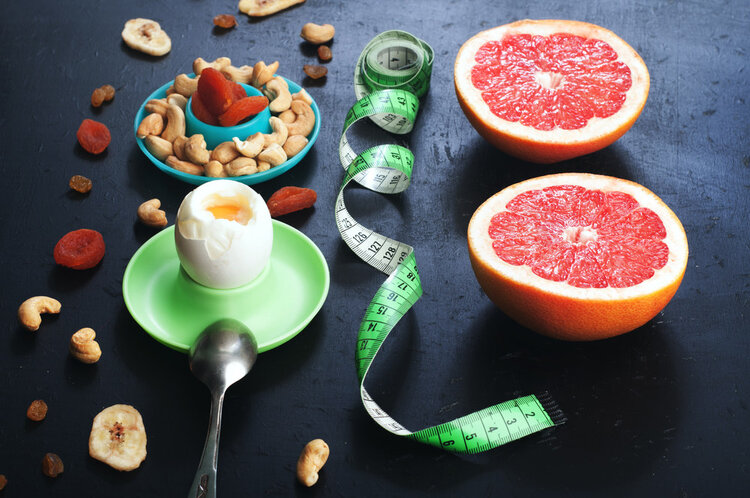 你的这4个陋习，每一个都会“堆肉”，难怪你一直在长胖