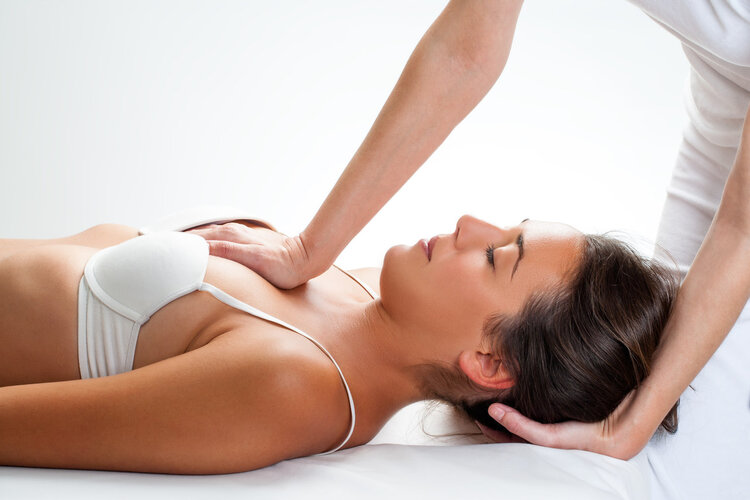 运动导致胸下垂怎么预防？