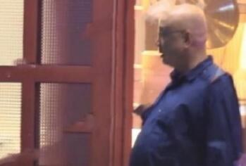 徐峥肚子是怎么了？快要临盆了似的，减减吧！减肚子最有效的方法！