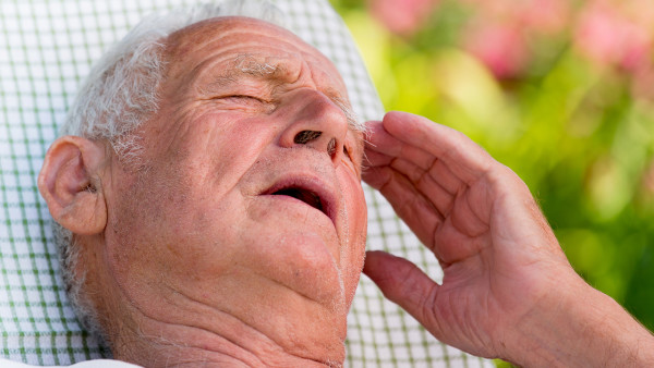 前列腺钙化的原因有哪些？前列腺钙化和前列腺结石的区别是什么？