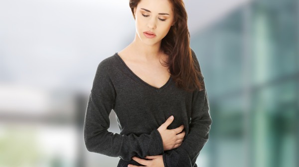 白带带血丝怎么调理 女性白带带血是什么因素？