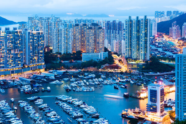 香港新增确诊病例约34466例！为什么香港控制不住疫情？！