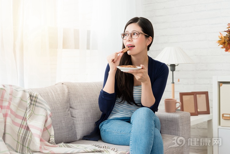 少吃多动才是减肥“良方”！总是想吃东西怎么办？