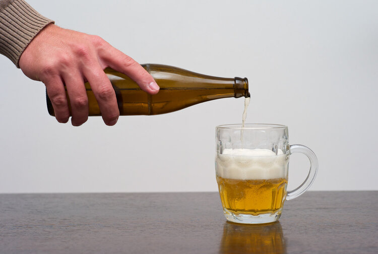 美国新研究：啤酒不但不伤肝，还可预防糖尿病、心脏病？可信吗
