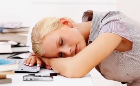 女性痛经谨防子宫内膜炎