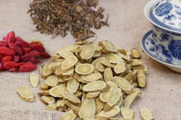 蒲公英黄芪枸杞泡水喝的功效与作用