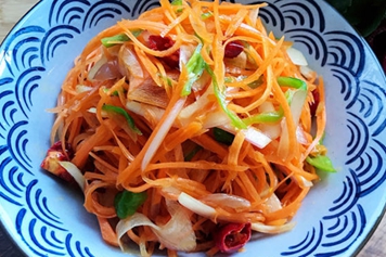 凉拌胡萝卜丝的功效与作用