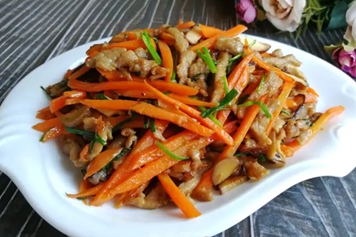 胡萝卜炒牛肉的功效与作用