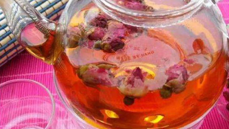 红玫瑰和蜂蜜一起泡水喝的功效与作用