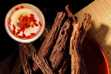 枸杞锁阳泡水喝的功效与作用