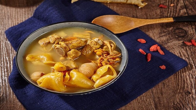 花旗参鸡汤的功效与作用