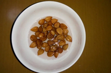 醋泡杏仁的功效与作用