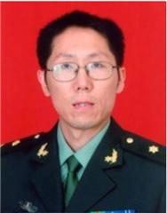 李华