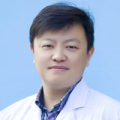 李伟
